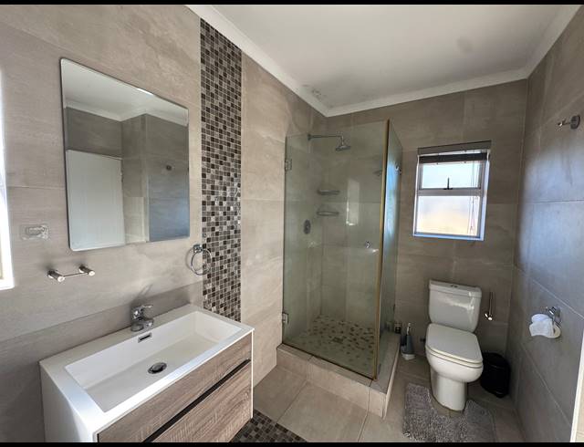 3 BEDROOM APARTMENT TO LET IN ROYAL ASCOT